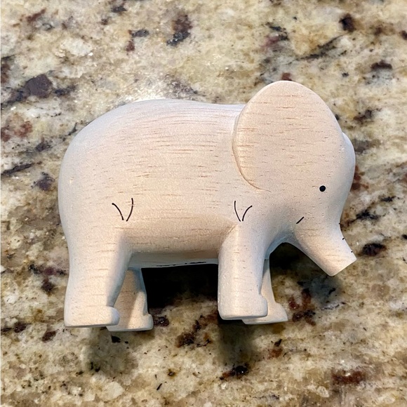 Carved Wooden Elephant Figurine - Picture 5 of 7